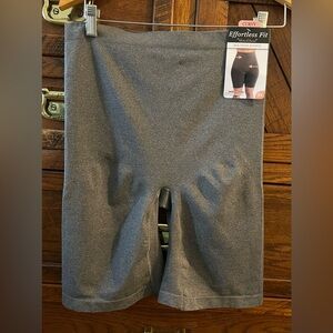 NWT UnderWhere? Shapewear Mid Thigh Gray Shorts size 3X
